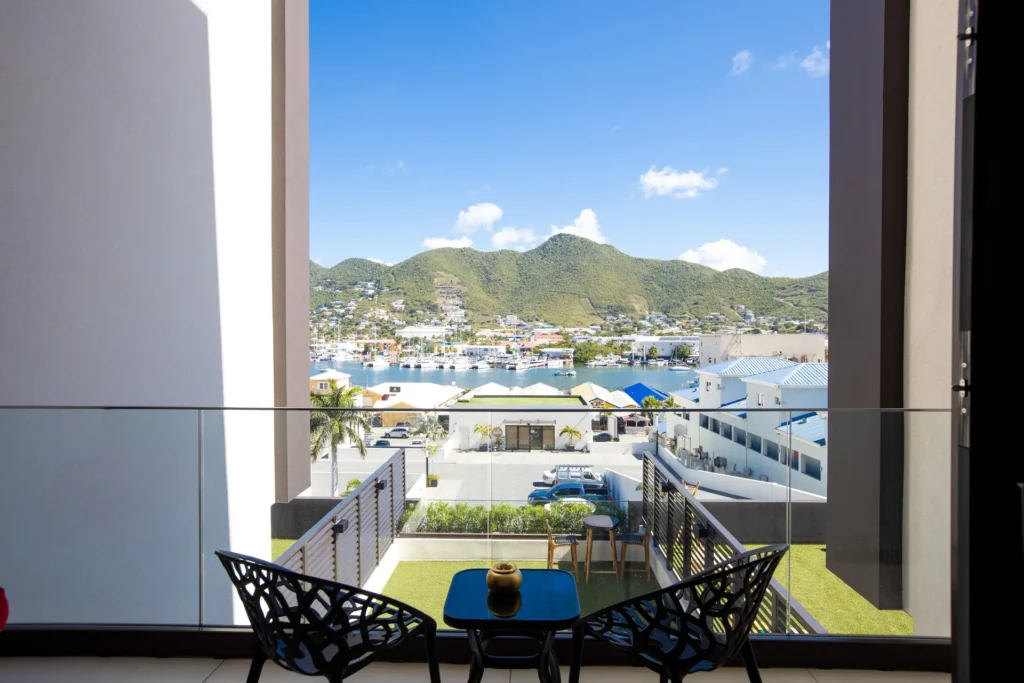 Apartment A112 lagoon view The Hills Residence Simpson Bay Sint Maarten