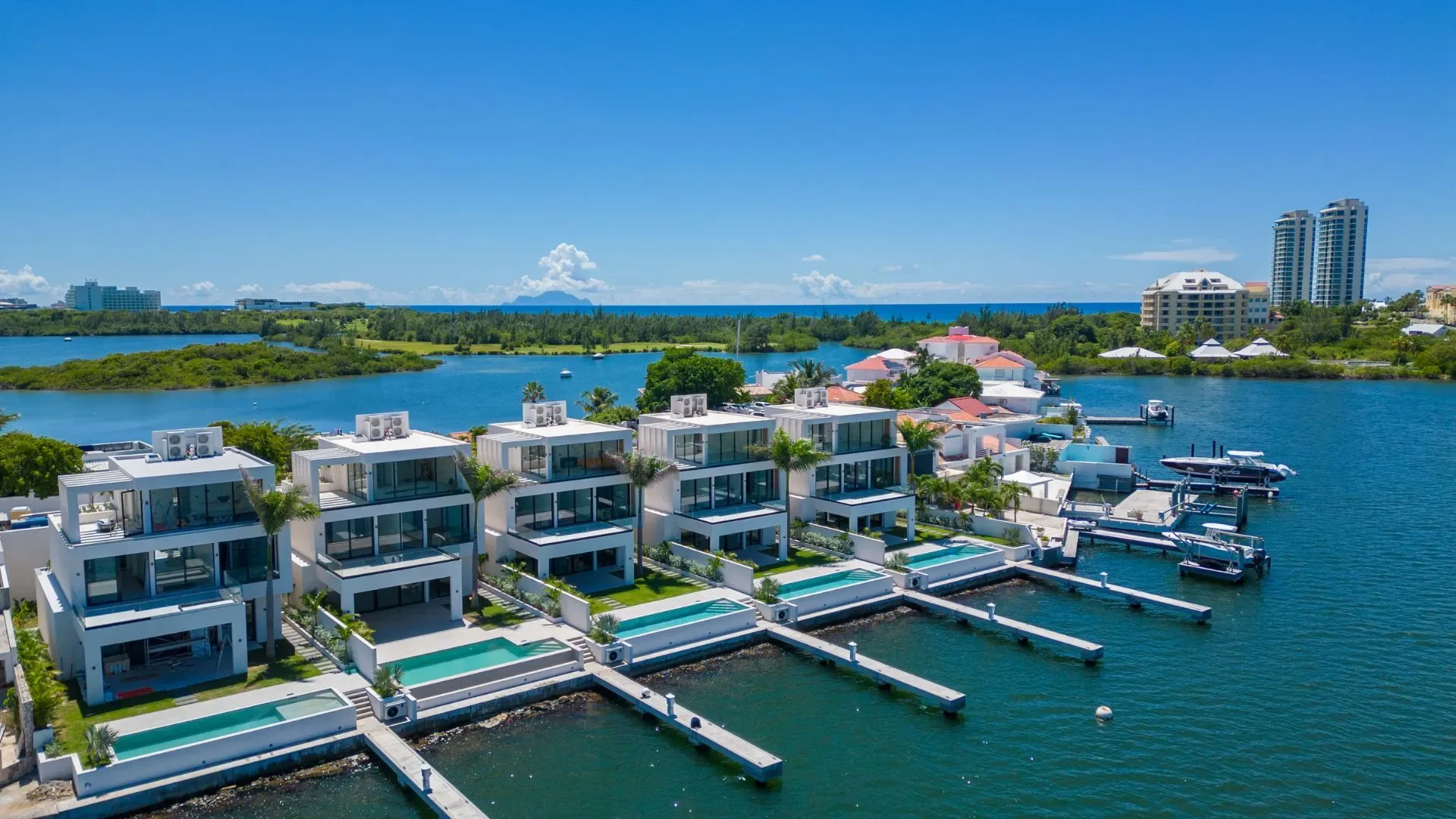 Lagoon villas 4U Real Estate