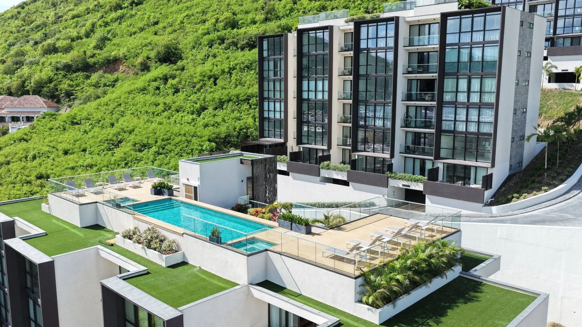 The Hills Residence Exteriors (5)