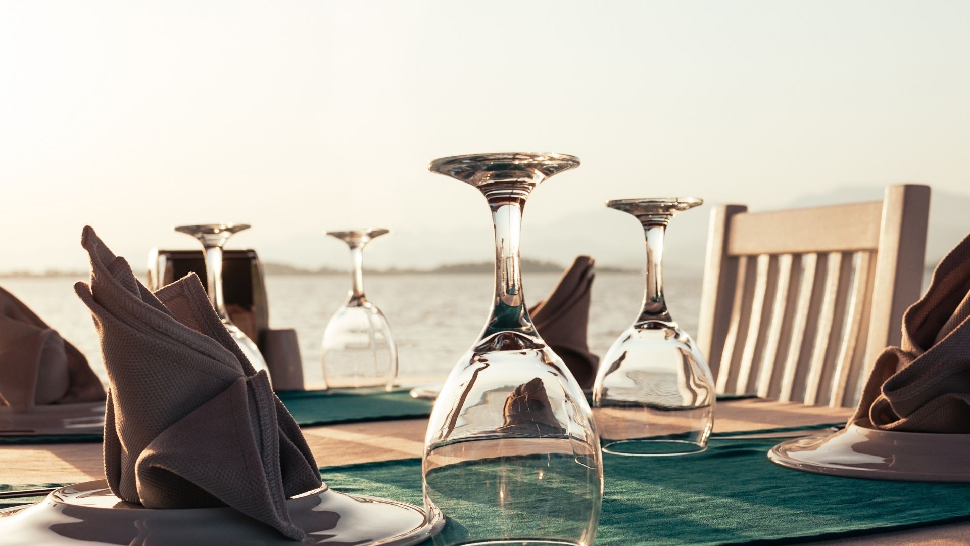 Local Commercial Front de Lagon pour Restaurant à Vendre