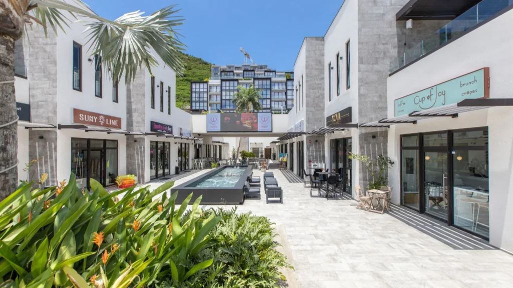 Local commercial The Hills Résidence à Simpson Bay, présenté par 4U Real Estate pour un bail longue durée